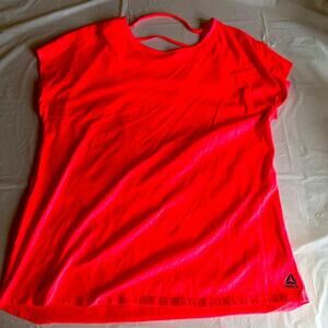 Reebok Salmon Color Tee Shirt XL